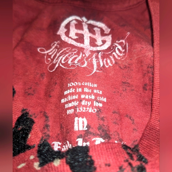 In God's Hands Passage T-shirt Pink 🩷 - Picture 3 of 4